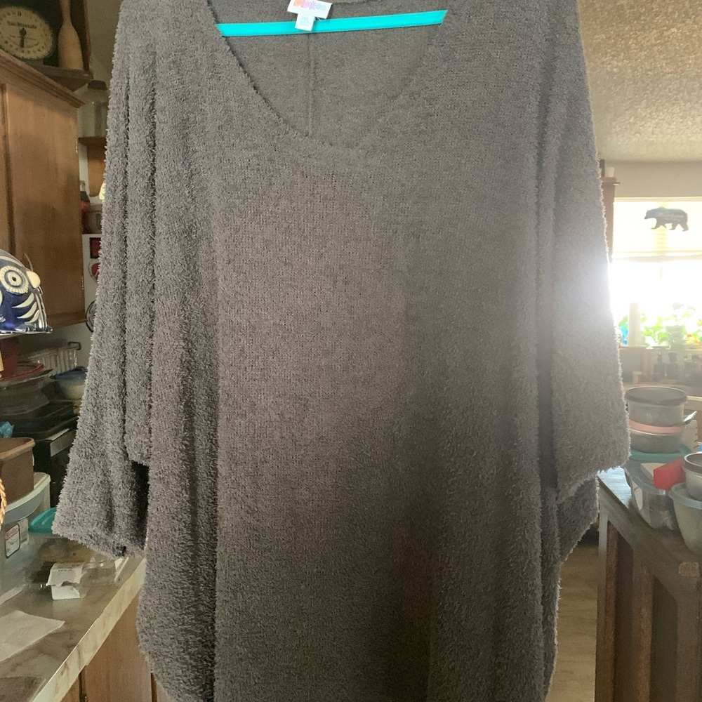 LuLaRoe Naomi Charcoal Gray Fuzzy Sweater Tunic Top